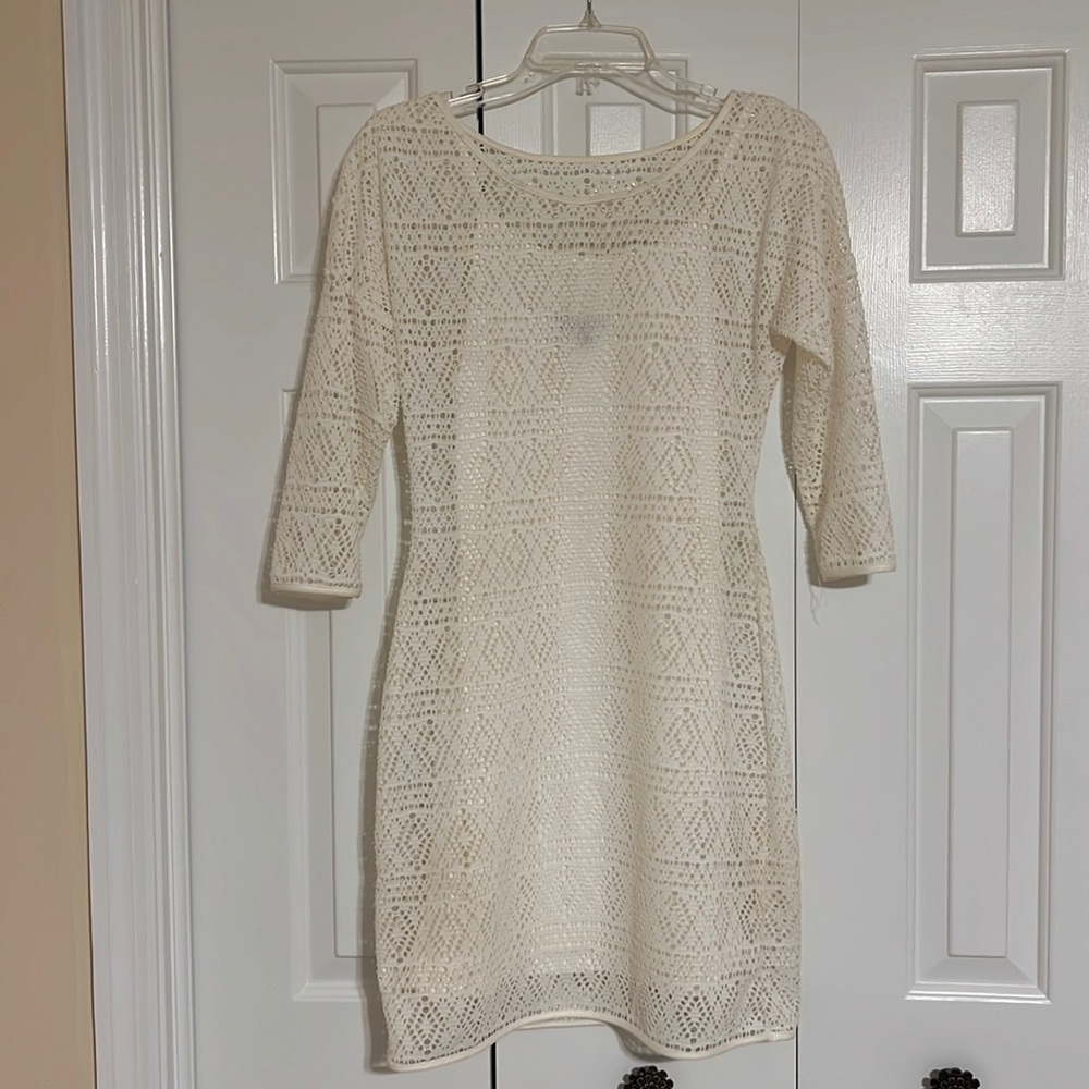 White Eyelet dress- perfect for a Bride!
